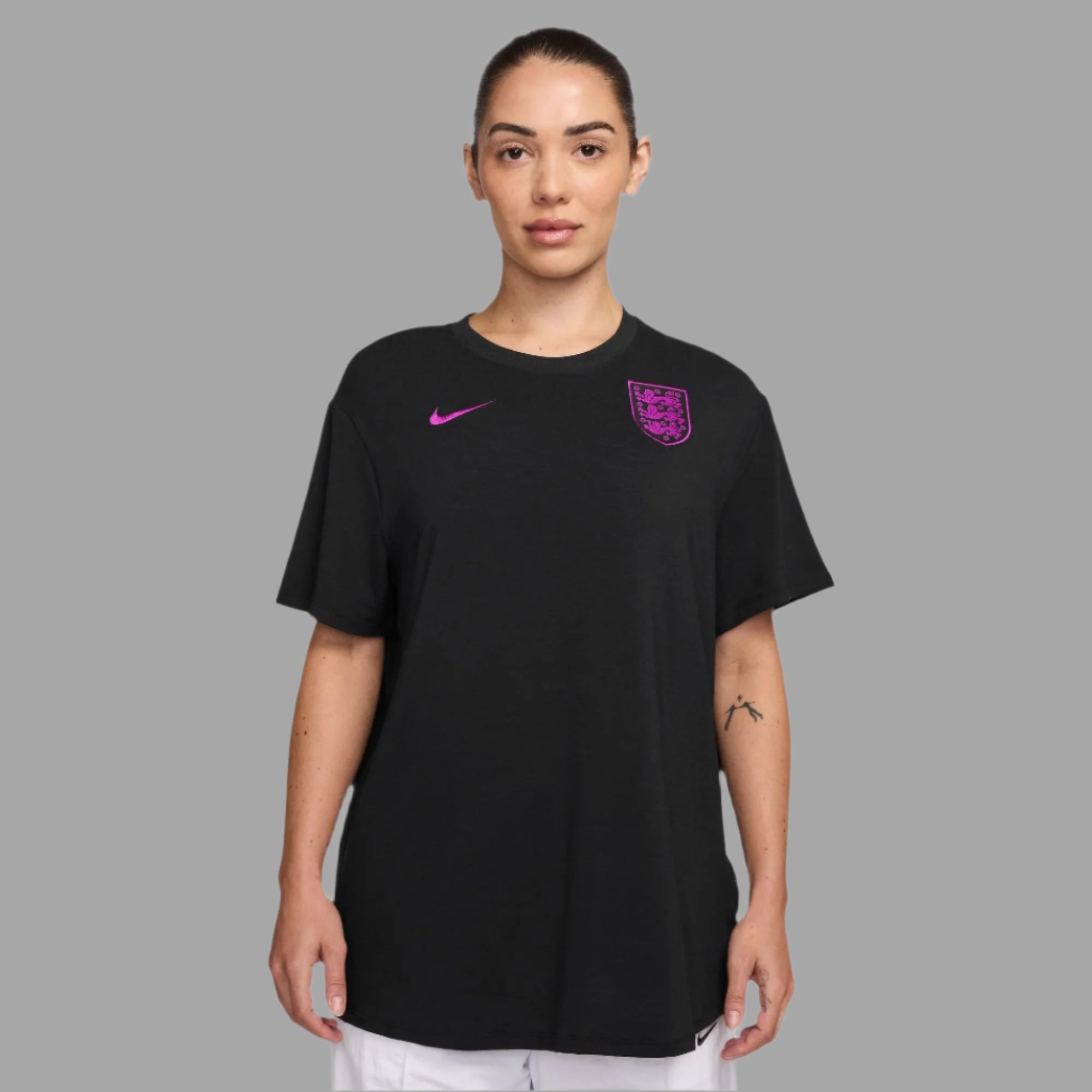 England Relaxed Curved Fit Nike One Dri-FIT Soccer Short-Sleeve Top