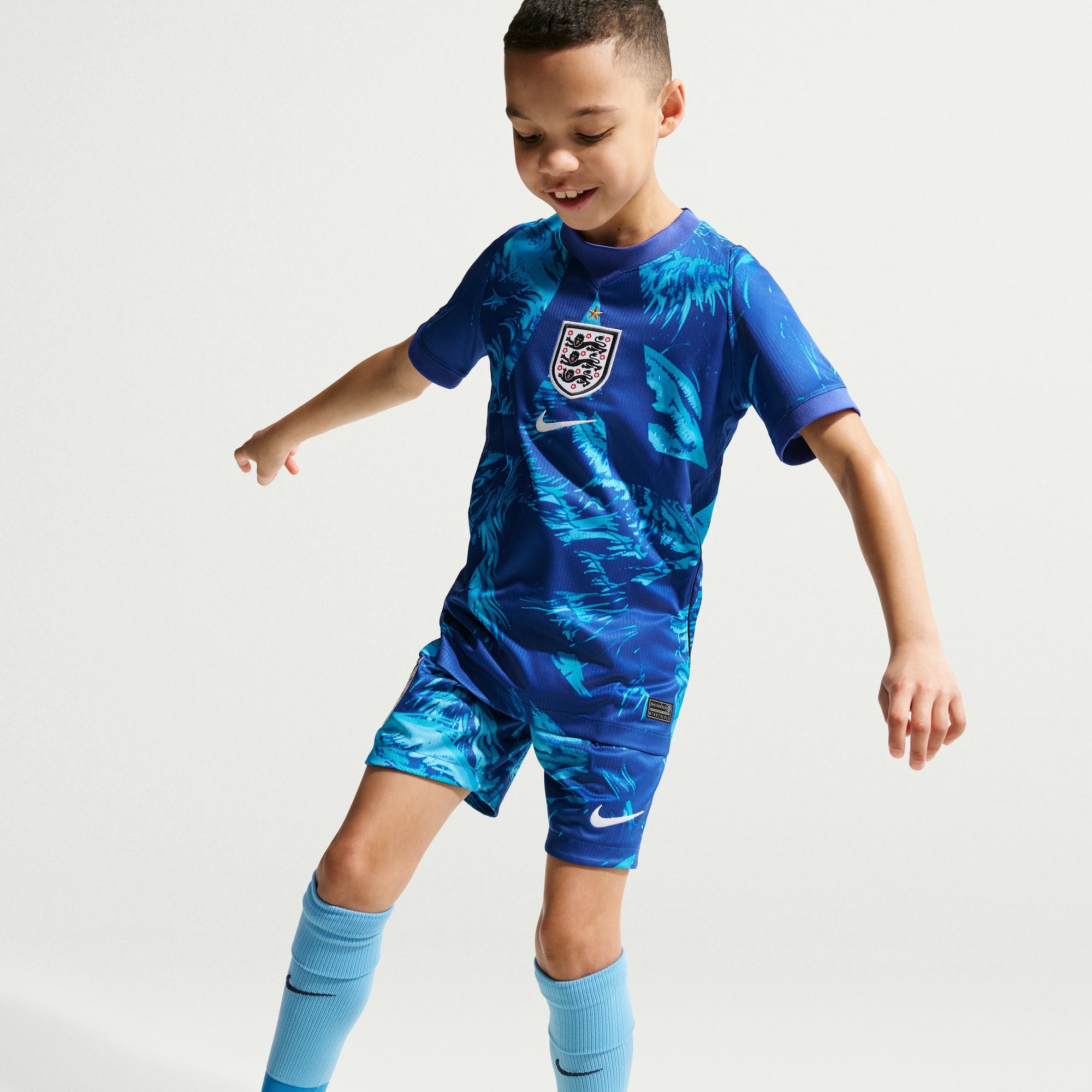 England 2026 Stadium Goalkeeper Big Kids' Shirt