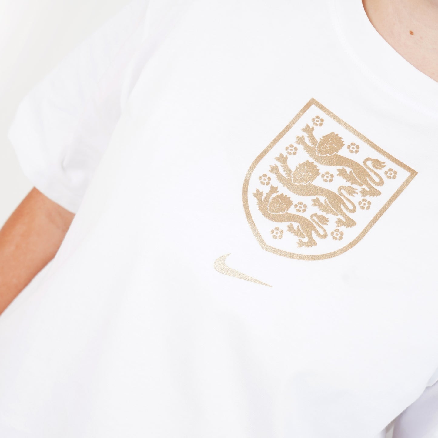 England Lionesses 2023 Nike Crest T-Shirt